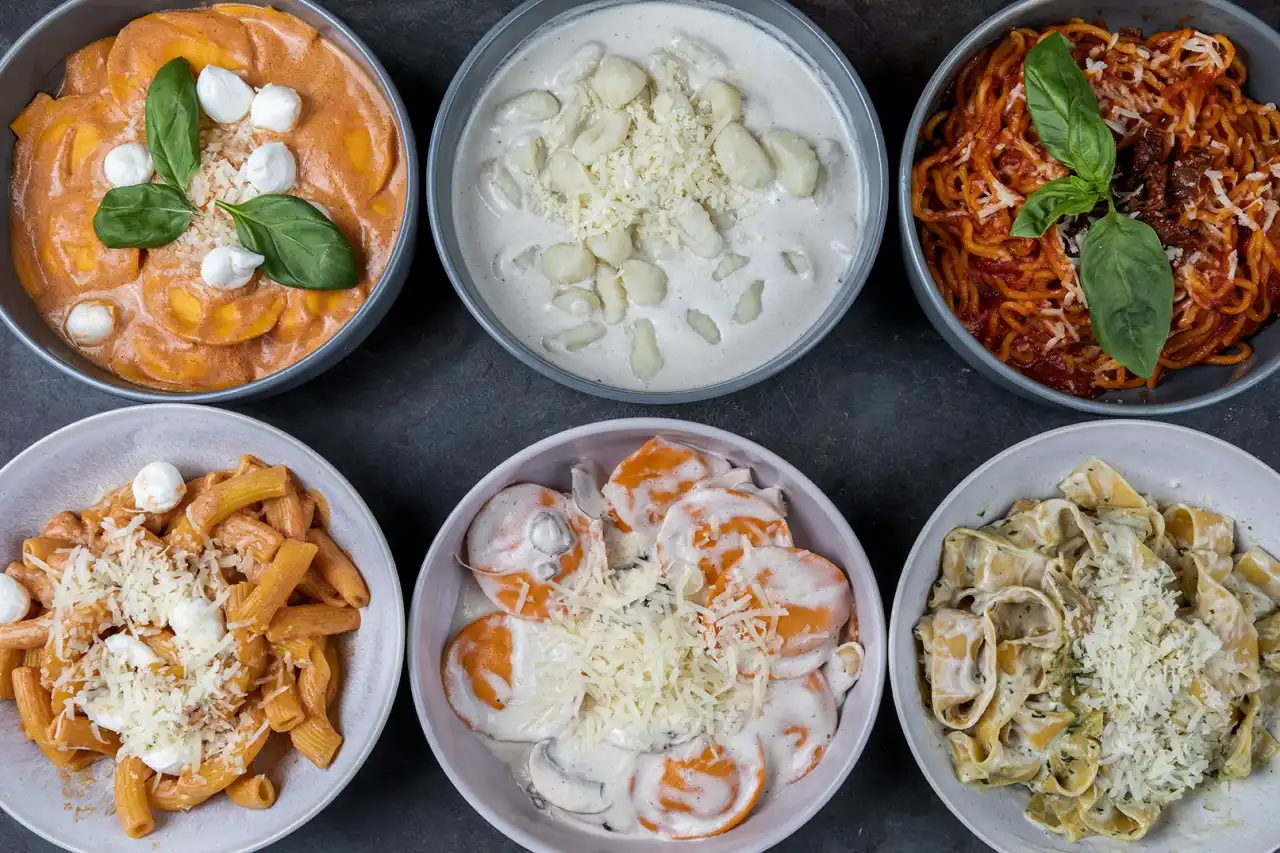 פסטות פרווה - פסטה נפוליטנה ואליו אוליו